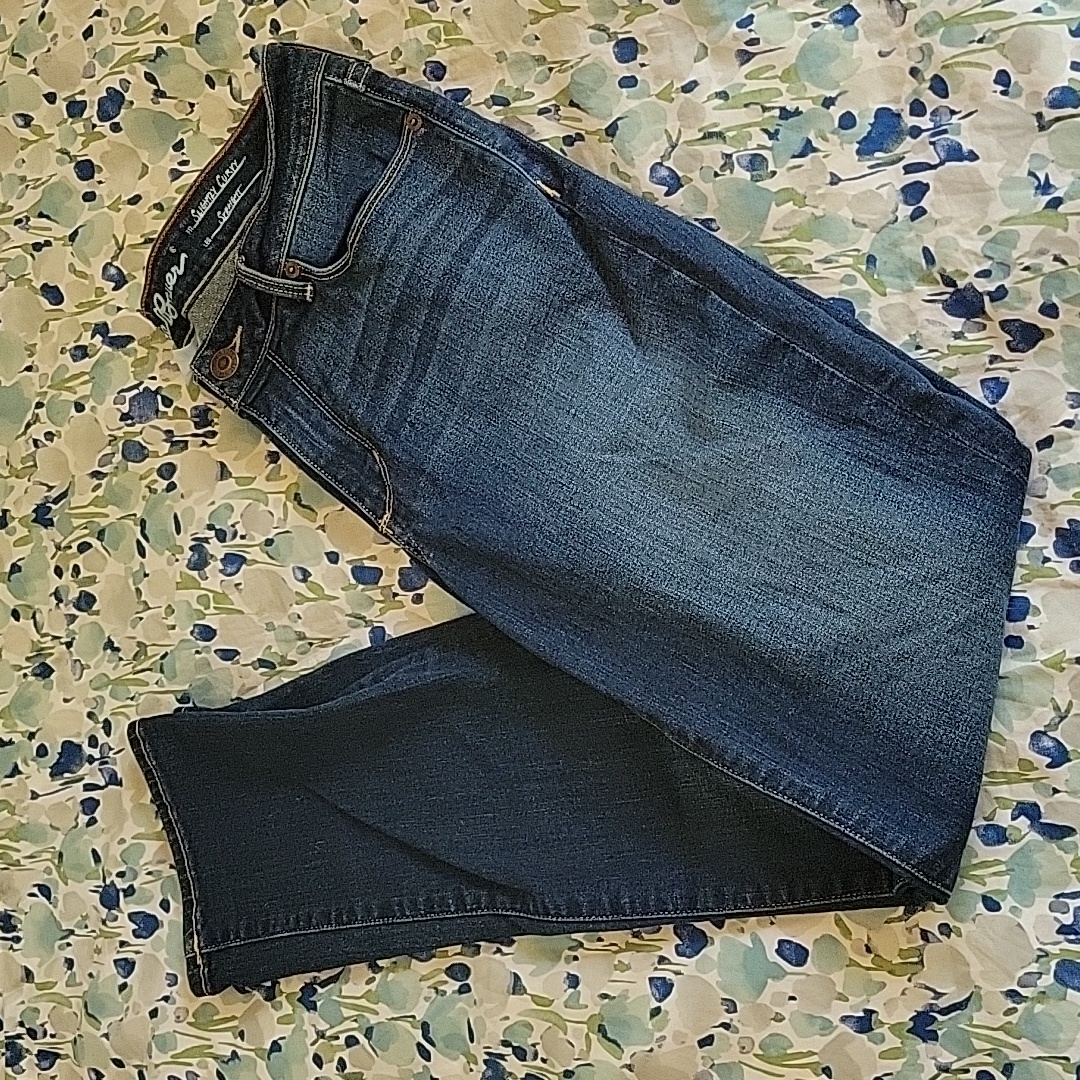 Eddie Bauer Slightly Curvy Striaght Jeans